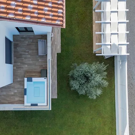 Hera Con Piscina Privata Tatil Evi